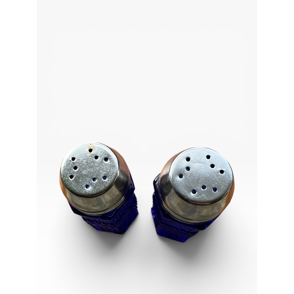 Vintage Cobalt Blue 4" Glass Hexagonal Salt Pepper Shakers Silver Metal Caps - Picture 4 of 7